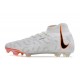 Crampons de Foot Nike Phantom Luna Elite FG Blanc Noir Orange Total